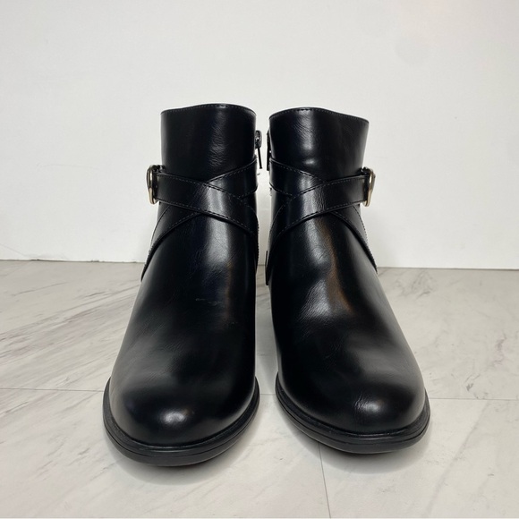 Naturalizer Kimbra Black Bootie 7 1/2 M - Picture 2 of 15